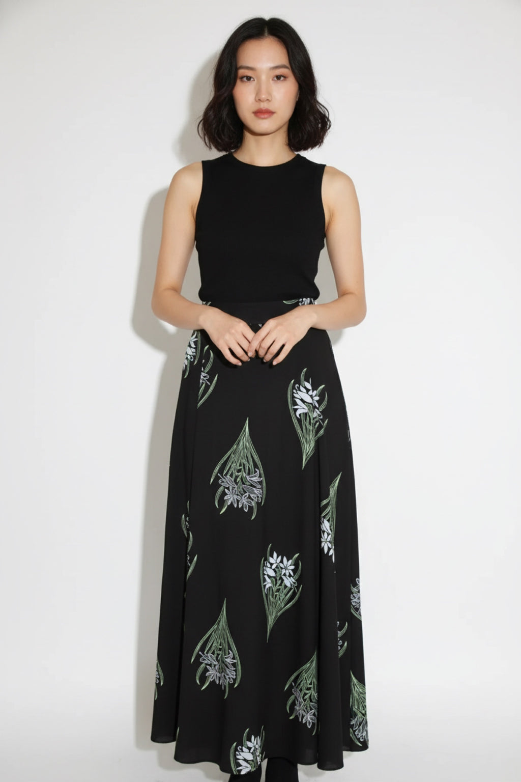 Black Bouquet Floral