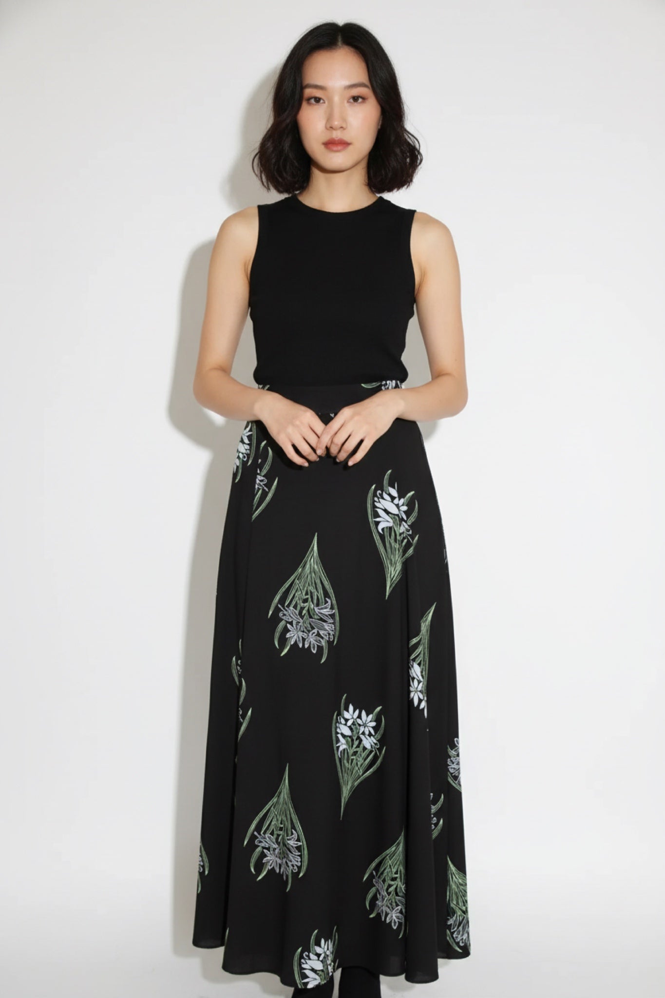 Black Bouquet Floral