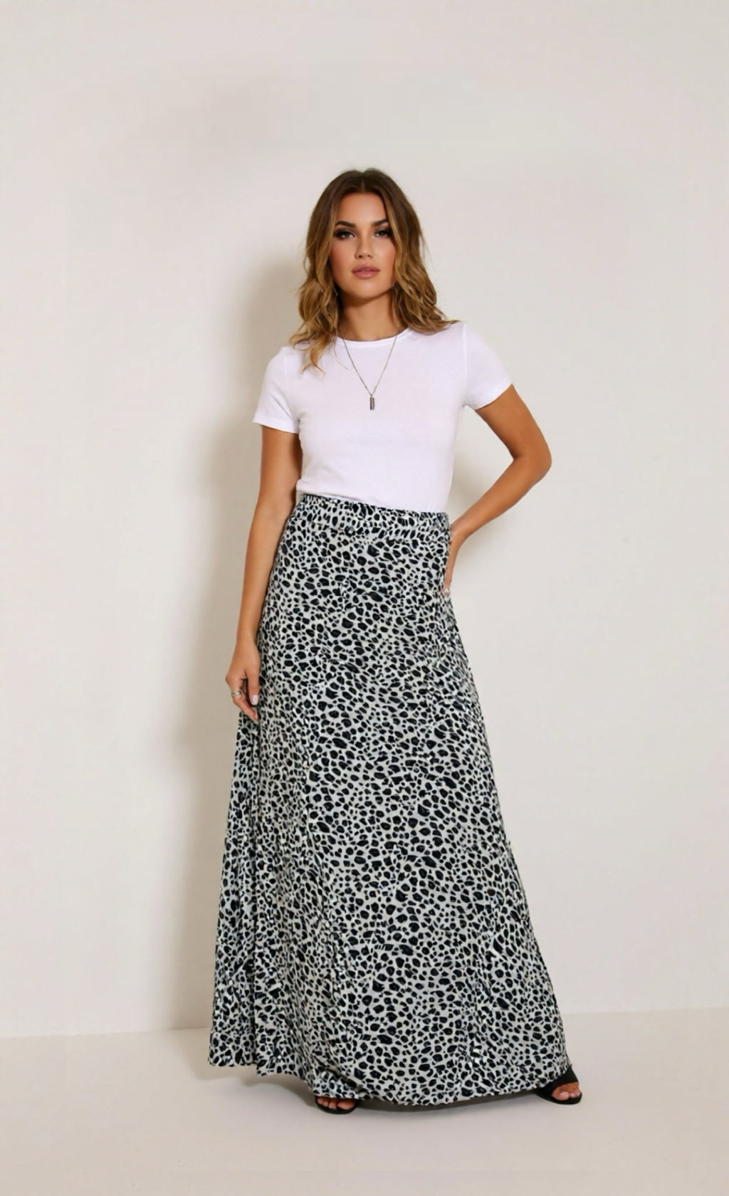 Black & White Cheetah Print