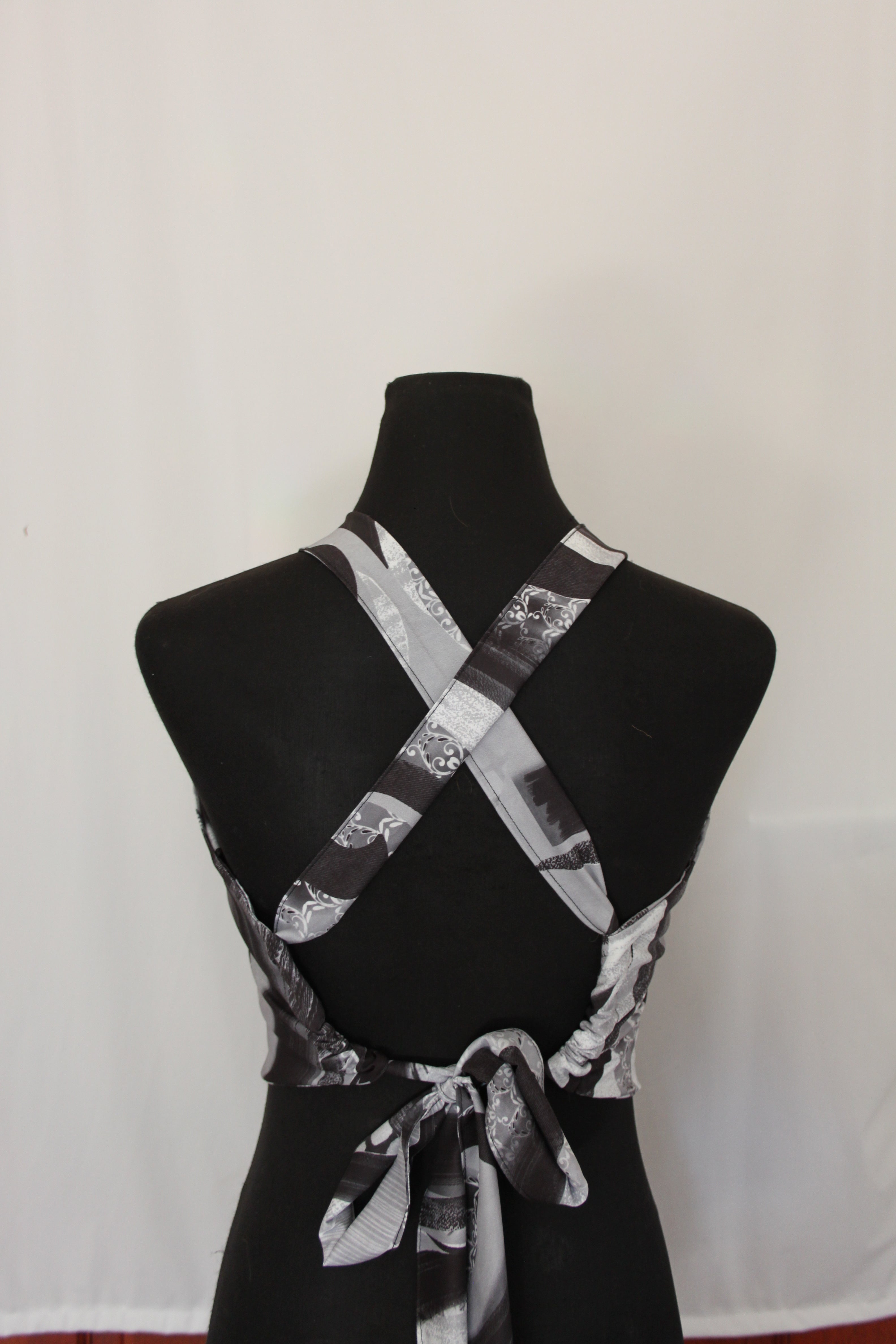 Black & White Abstract Swirl - Top