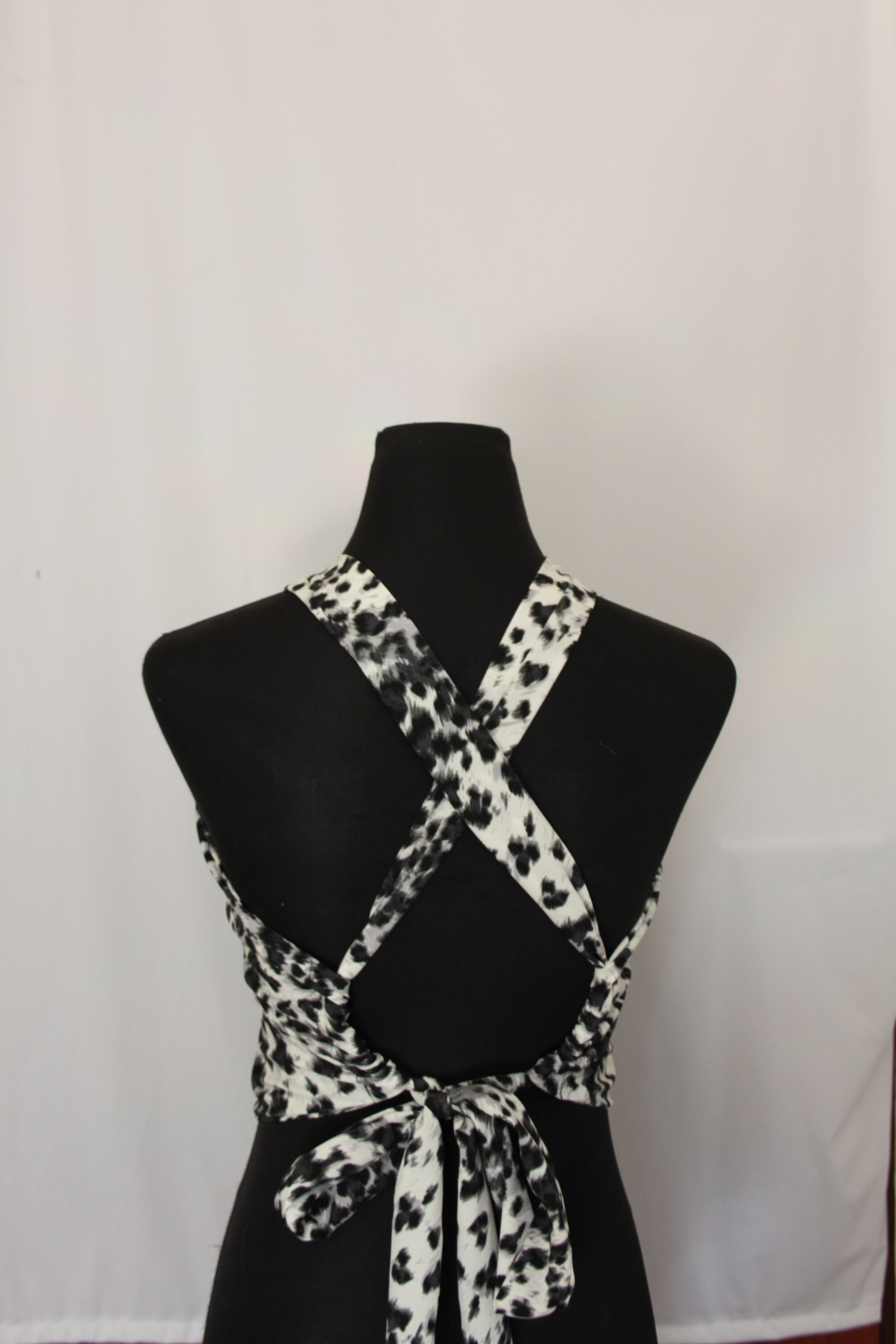 Black & White Leopard Print - Top