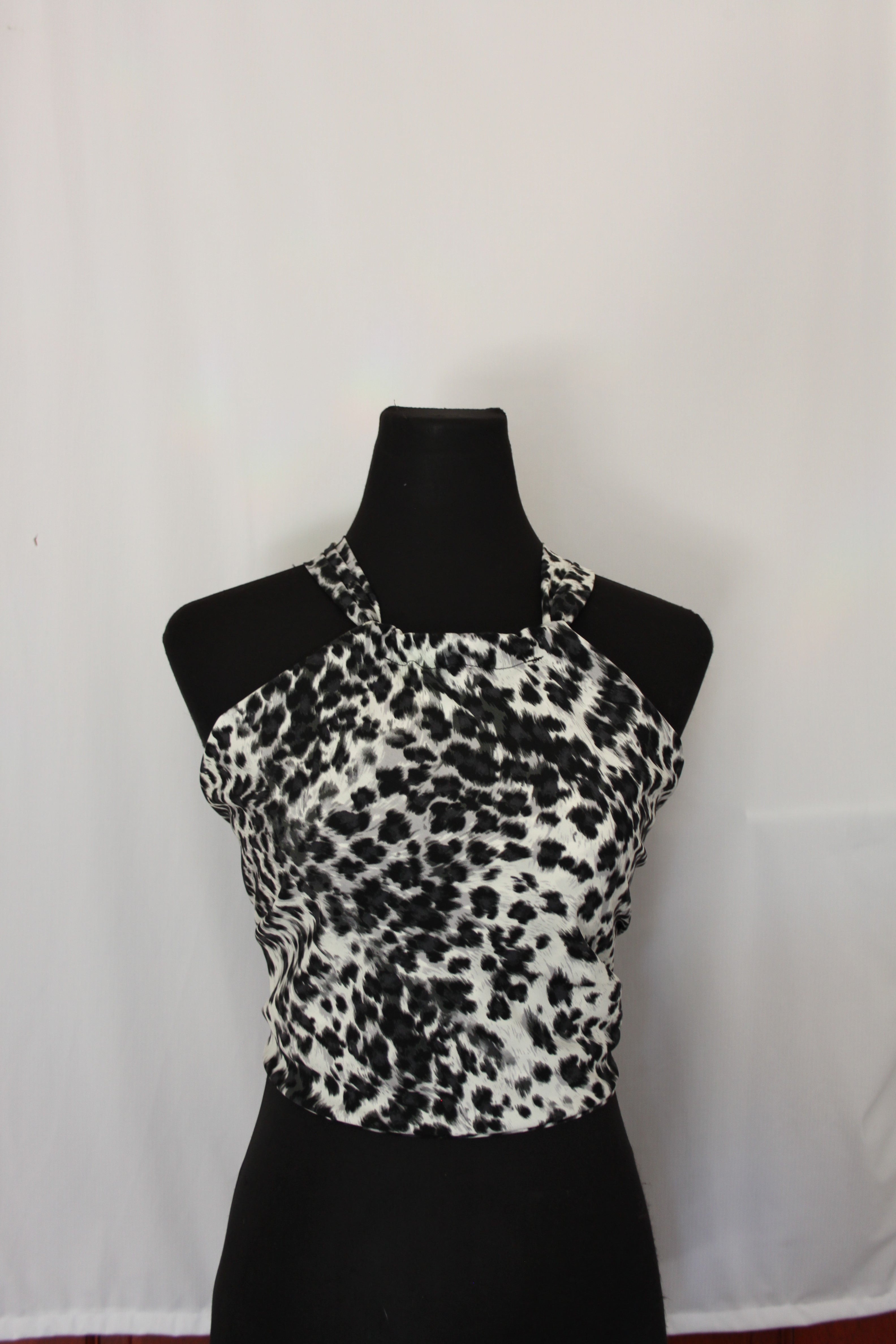 Black & White Leopard Print - Top