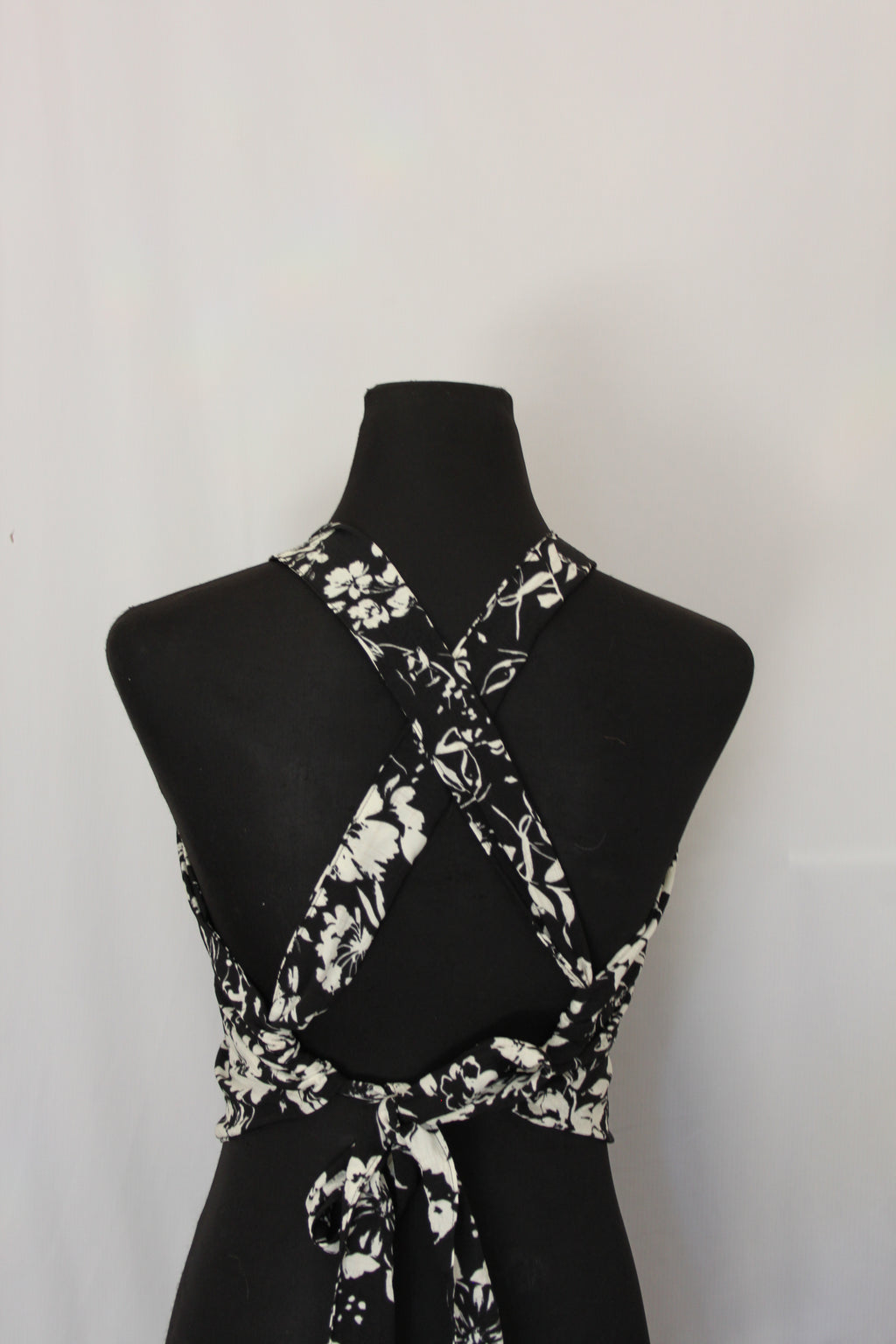 Black & White Abstract Floral - Top